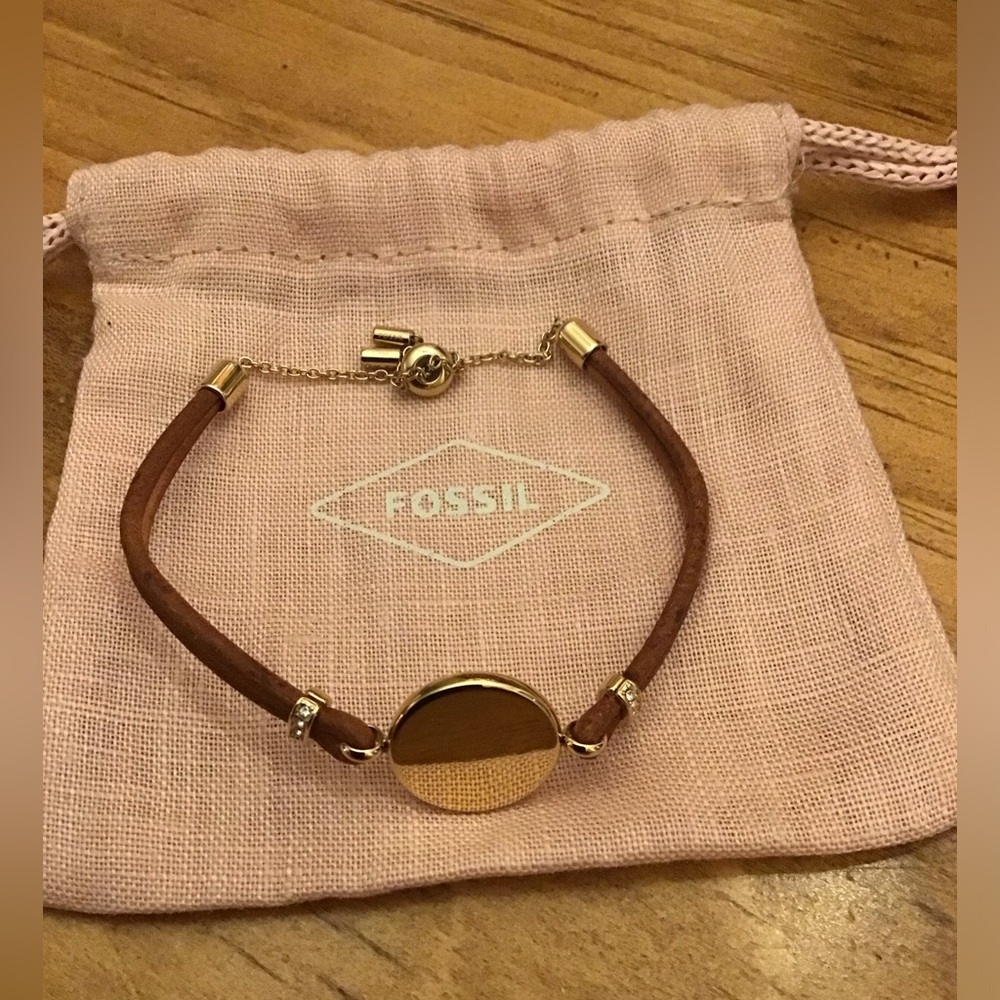 Fossil leather bracelet